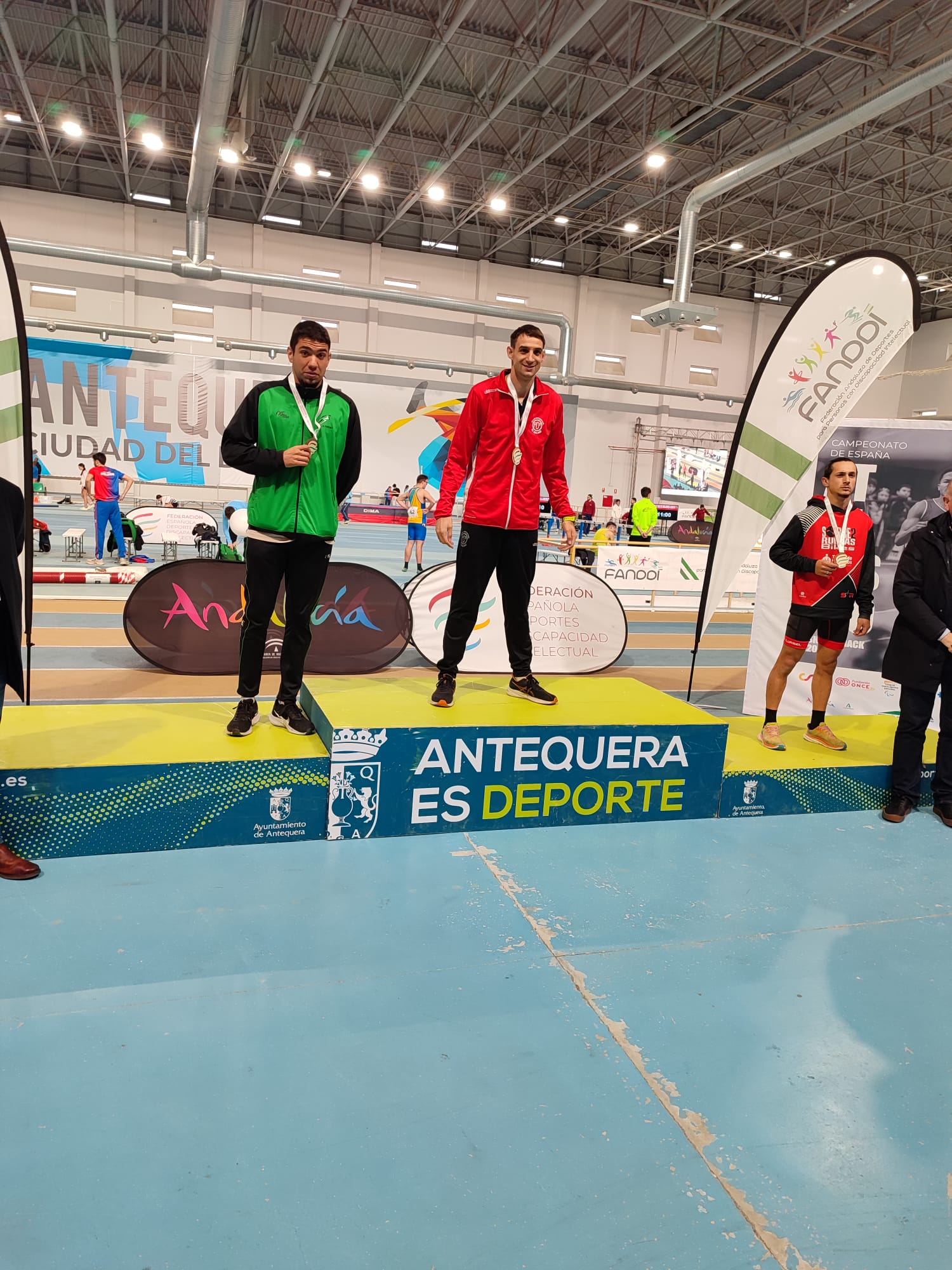 &Eacute;xito rotundo de la delegaci&oacute;n navarra en el Nacional de atletismo